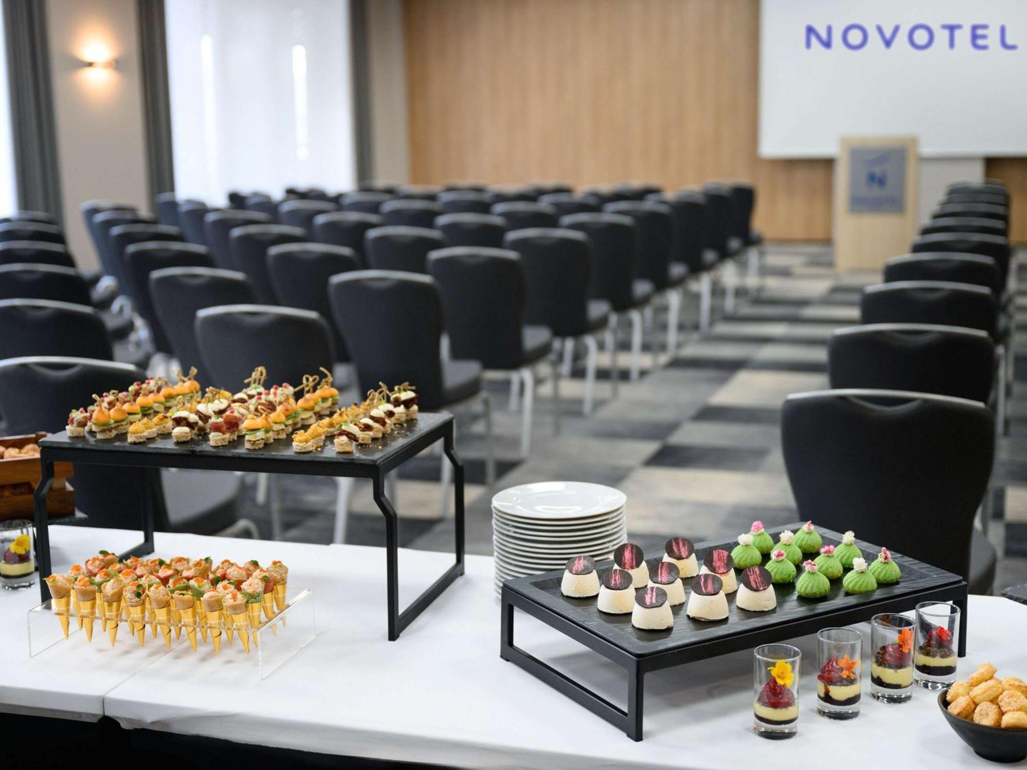 Novotel Szeged Buitenkant foto