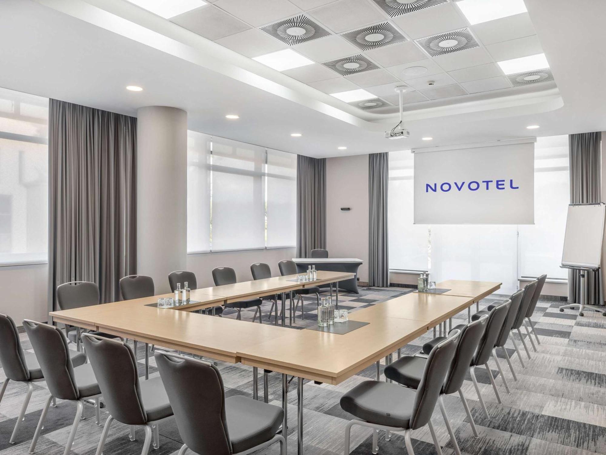 Novotel Szeged Buitenkant foto